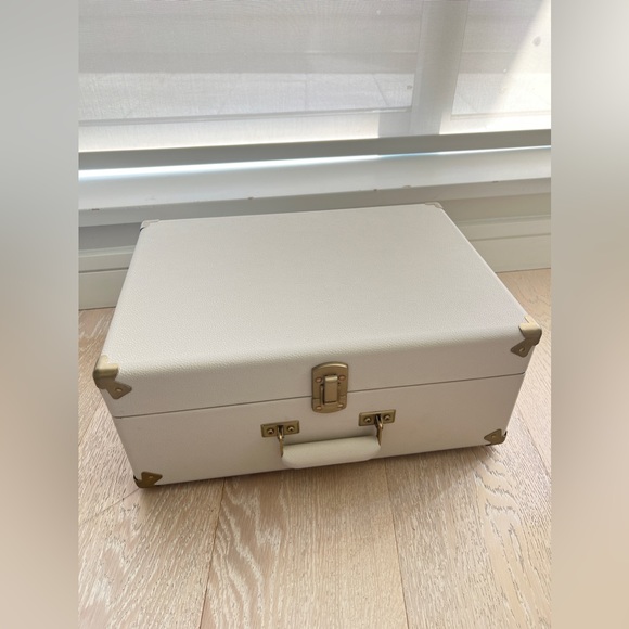 Crosley Record Player! - Picture 3 of 4